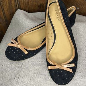 Coach Women's 7.5 Daisey Perforated Black Suede Ballet Flats w/Camel Trim~ EUC!